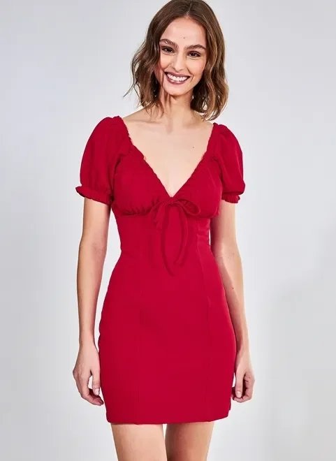 vestido vermelho com manga bufante e amarração vestido vermelho com manga bufante e amarração