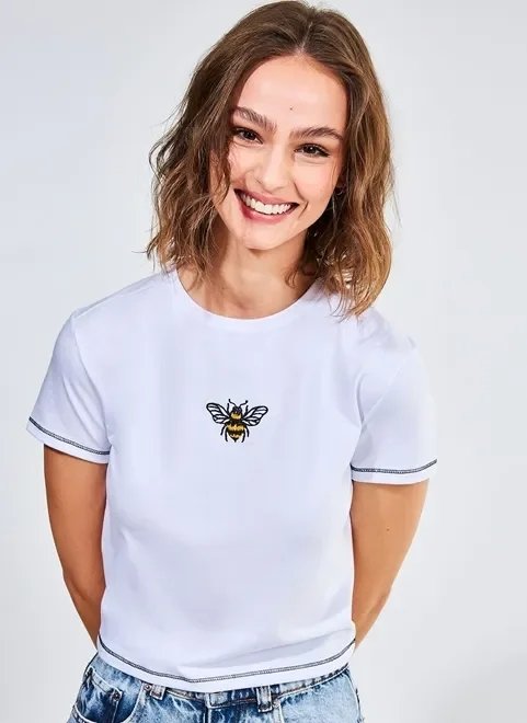 blusa cropped com bordado blusa cropped com bordado
