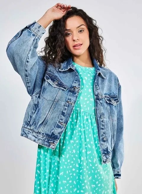 jaqueta jeans com bolsos jaqueta jeans com bolsos