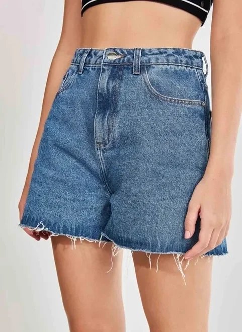 short mom em jeans médio short mom em jeans médio