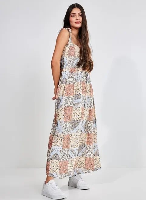 vestido estampado patchwork floral com lastex vestido estampado patchwork floral com lastex