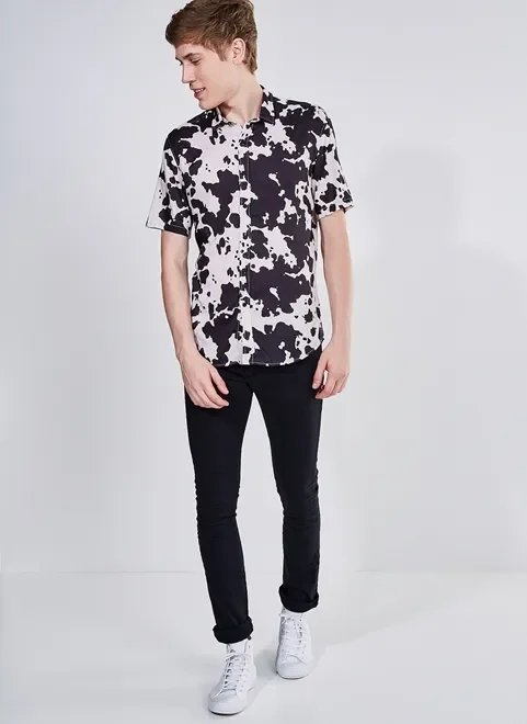 camisa animal print vaquinha camisa animal print vaquinha