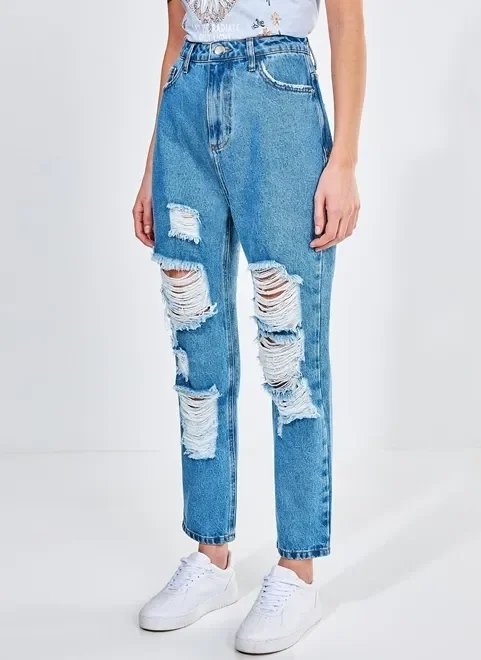 calça mom destroyed em jeans calça mom destroyed em jeans