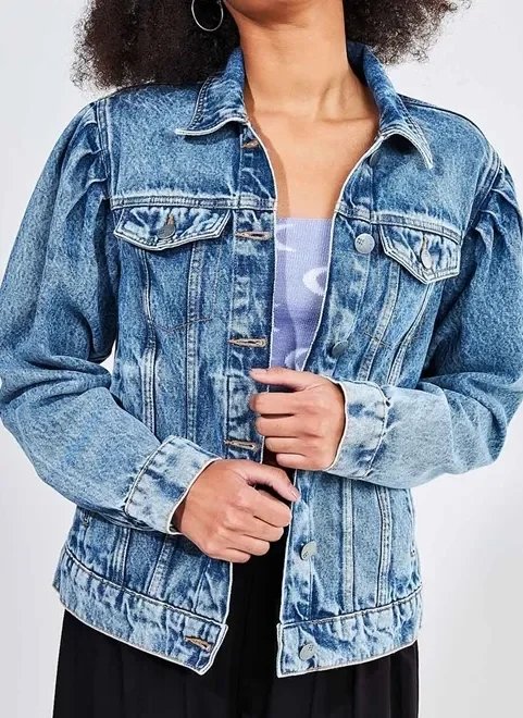 jaqueta jeans com manga leve bufante jaqueta jeans com manga leve bufante