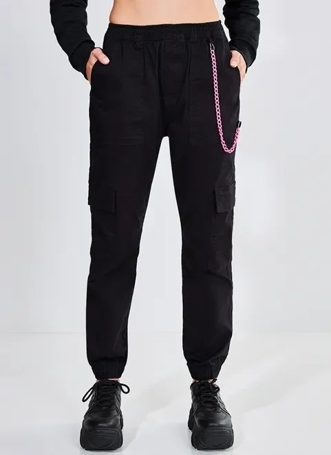 calça jogger sarja com corrente rosa calça jogger sarja com corrente rosa
