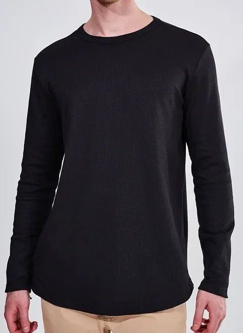 camiseta manga longa em malha texturizada camiseta manga longa em malha texturizada