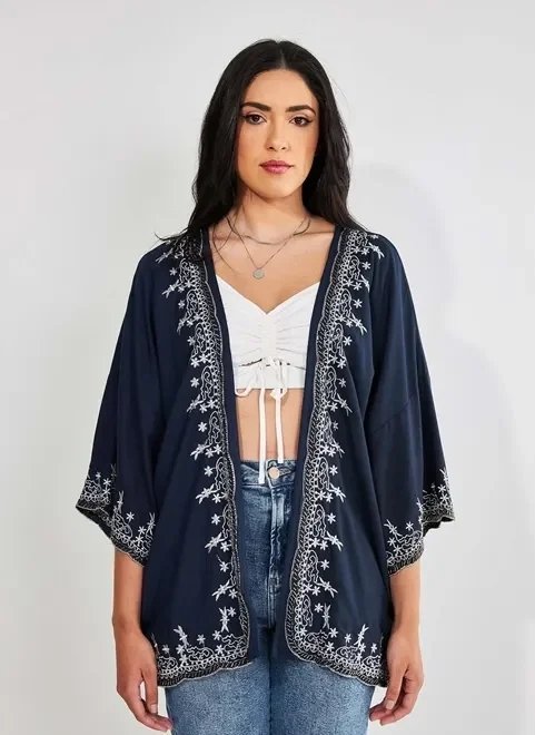 kimono azul marinho com bordados kimono azul marinho com bordados