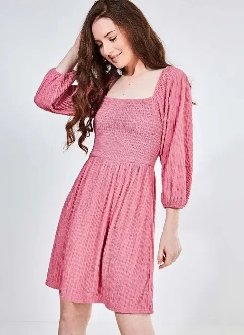 vestido texturizado com mangas bufantes e lastex vestido texturizado com mangas bufantes e lastex