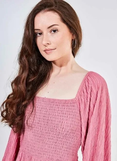 vestido texturizado com mangas bufantes e lastex vestido texturizado com mangas bufantes e lastex