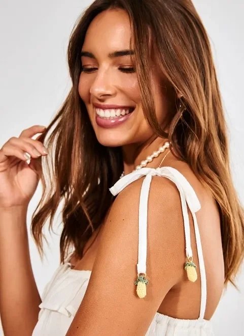 vestido curto off-white vestido curto off-white