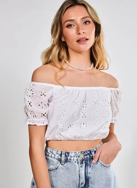 blusa ciganinha de broderie off-white blusa ciganinha de broderie off-white