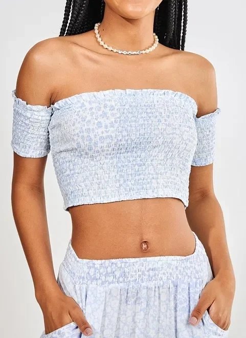 cropped lastex com flores azulzinhas cropped lastex com flores azulzinhas