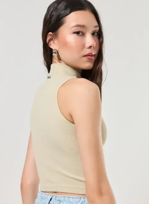 cropped poliamida seamless com golinha cropped poliamida seamless com golinha