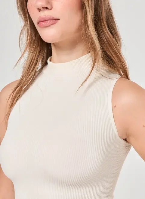 cropped poliamida seamless com golinha cropped poliamida seamless com golinha