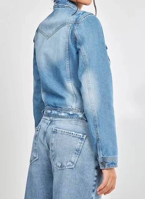 jaqueta em jeans médio jaqueta em jeans médio