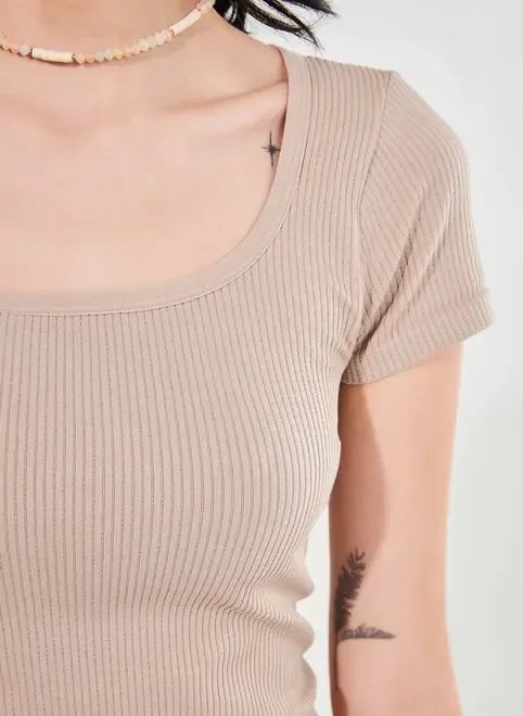 blusa cropped manga curta seamless blusa cropped manga curta seamless