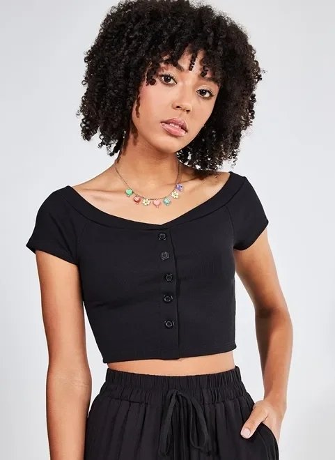 blusa cropped ombro a ombro em malha blusa cropped ombro a ombro em malha