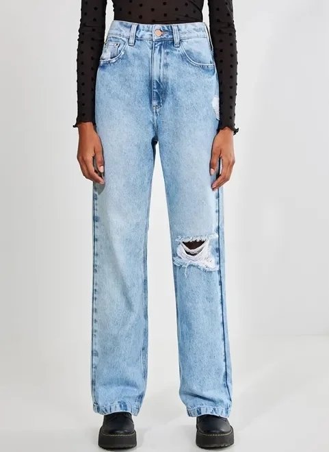calça jeans reta over com rasgo no joelho calça jeans reta over com rasgo no joelho