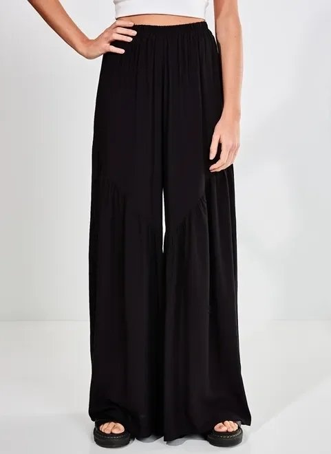 calça pantalona preta com babado calça pantalona preta com babado