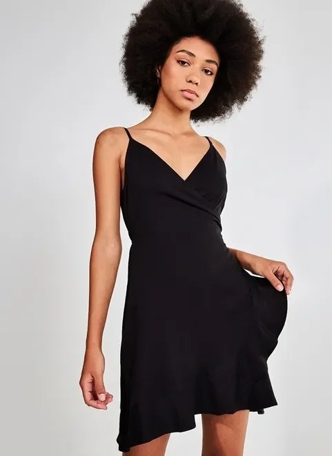 vestido curto com decote v e babados vestido curto com decote v e babados