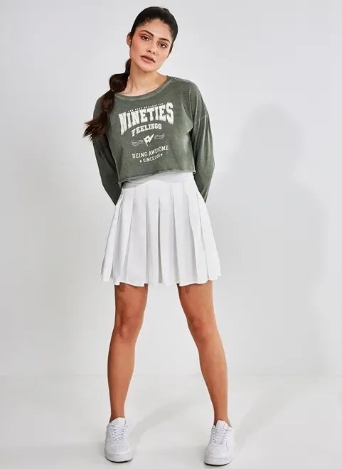 saia curta com pregas saia curta com pregas