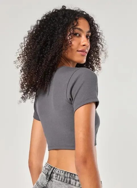 blusa básica cropped blusa básica cropped