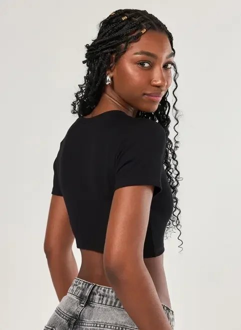 blusa básica cropped blusa básica cropped