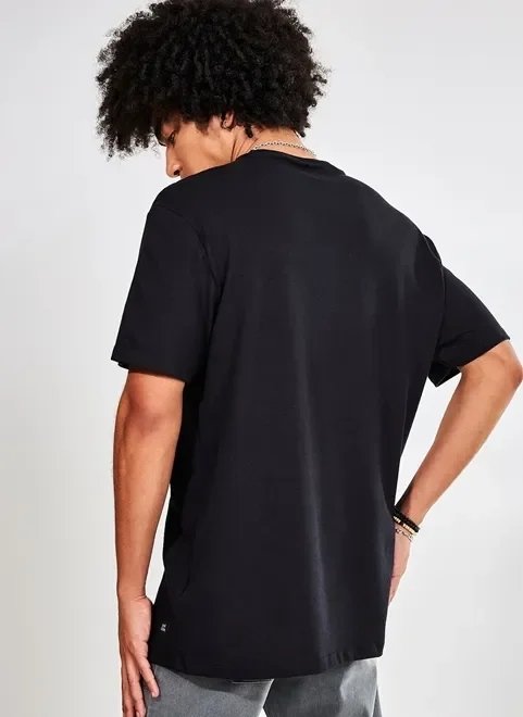 camiseta básica oversized camiseta básica oversized