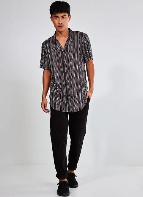 camisa manga curta estampa étnica camisa manga curta estampa étnica