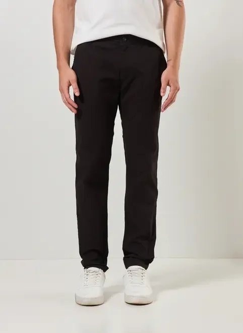 calça chino slim em sarja preta calça chino slim em sarja preta