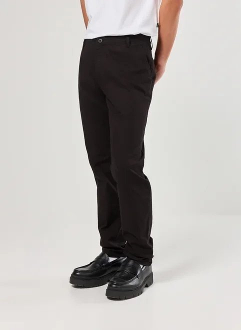 calça chino slim em sarja preta calça chino slim em sarja preta