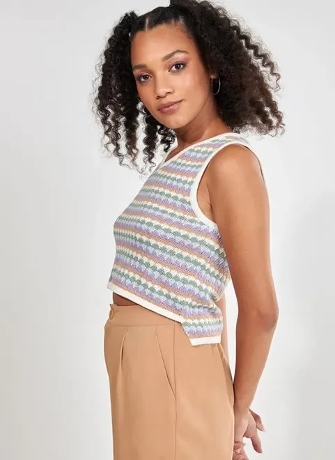 colete cropped de tricô colorido colete cropped de tricô colorido