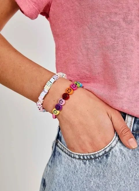 kit 2 pulseiras de miçangas smile kit 2 pulseiras de miçangas smile