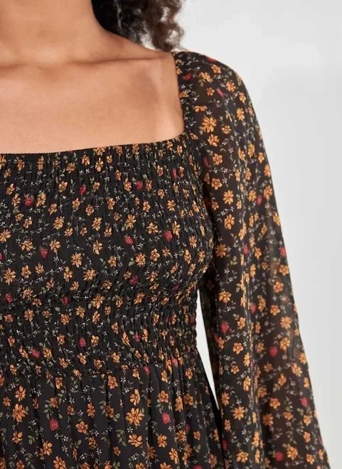 vestido manga longa preto com florzinhas vestido manga longa preto com florzinhas