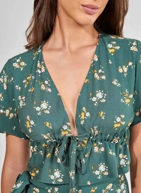 blusa cropped verde com flores blusa cropped verde com flores
