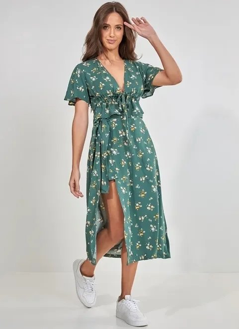 saia midi verde com short saia midi verde com short