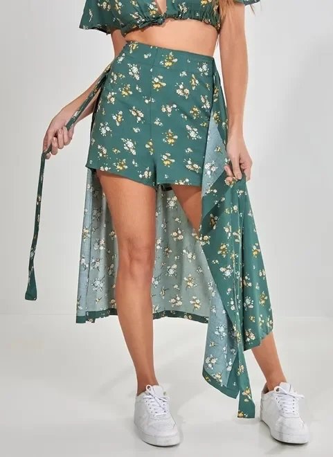saia midi verde com short saia midi verde com short
