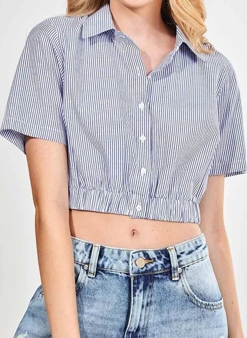 camisa cropped listrada azul e branca camisa cropped listrada azul e branca