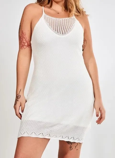 vestido de alcinha em tricô off-white vestido de alcinha em tricô off-white