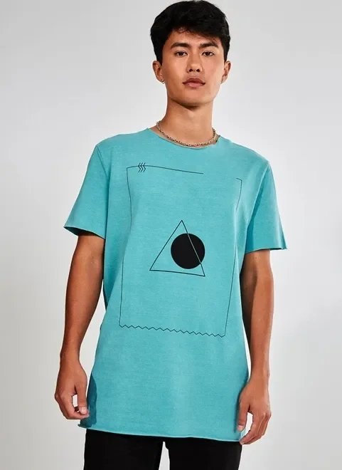 camiseta alongada verde água estampa geométrica camiseta alongada verde água estampa geométrica