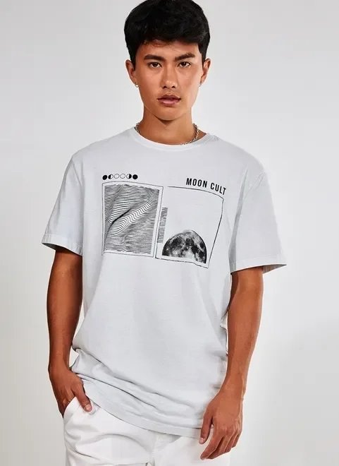 camiseta manga curta lua e linhas camiseta manga curta lua e linhas