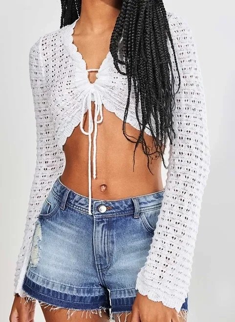 cropped de crochê off-white cropped de crochê off-white