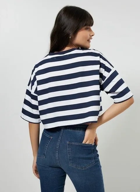 camiseta cropped listrada branca e azul camiseta cropped listrada branca e azul