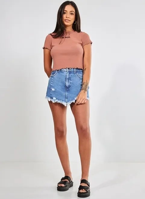 blusa cropped com escrito bordado blusa cropped com escrito bordado