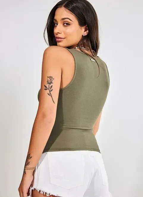 blusa transpassada verde militar blusa transpassada verde militar