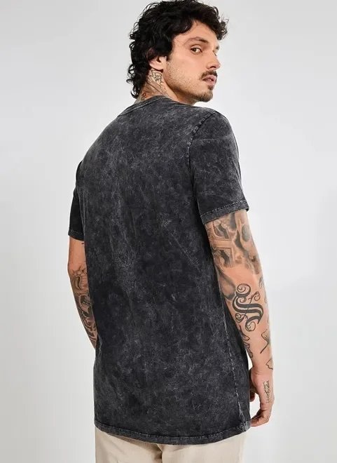 camiseta alongada marmorizada escrito camiseta alongada marmorizada escrito