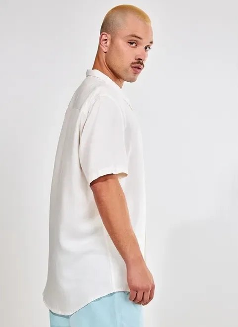 camisa manga curta off-white camisa manga curta off-white