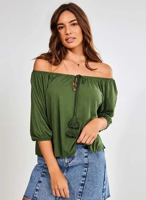 blusa verde soltinha ombro a ombro blusa verde soltinha ombro a ombro