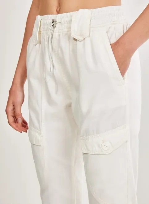 calça jogger de sarja off-white calça jogger de sarja off-white