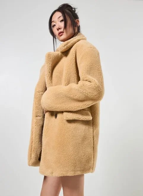 casaco longo peludo caramelo casaco longo peludo caramelo